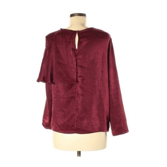 Harlowe & Graham Ruffled Cutout Red Blouse - Picture 9 of 9
